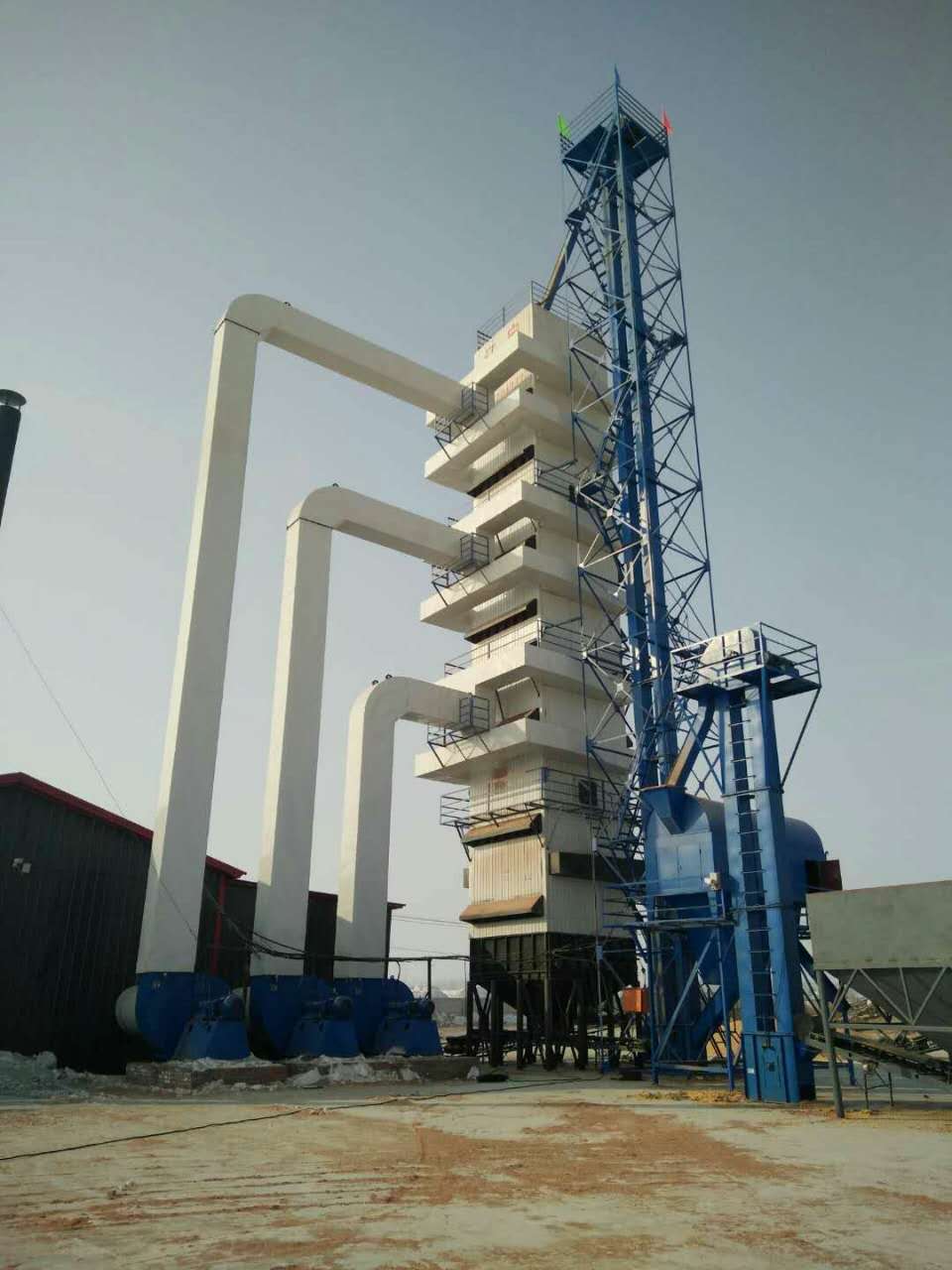 玉米烘干塔設(shè)備應(yīng)該如何選擇? 玉米烘干塔設(shè)備應(yīng)該如何選擇?